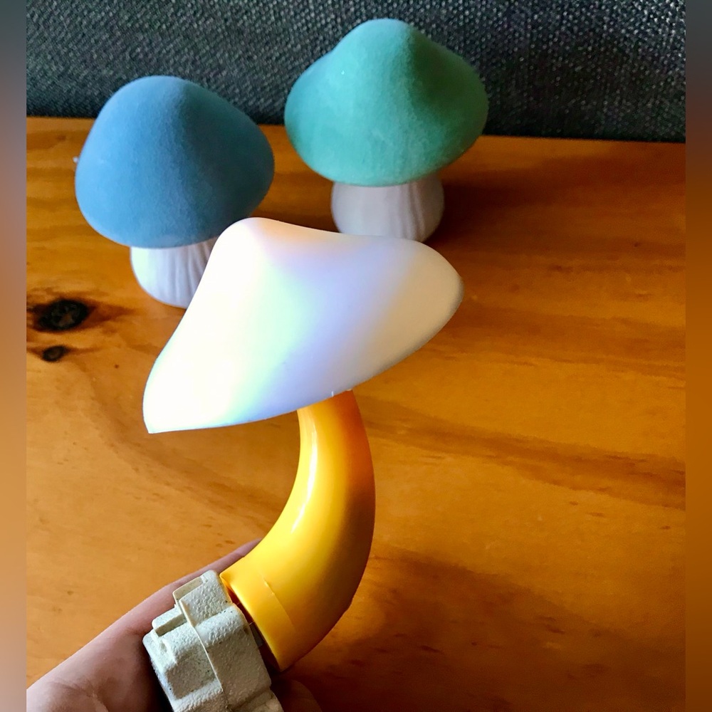 Mushroom Lot Light Detection Nite Lite Night Light & Felted Ceramic Toadstools - Picture 7 of 16